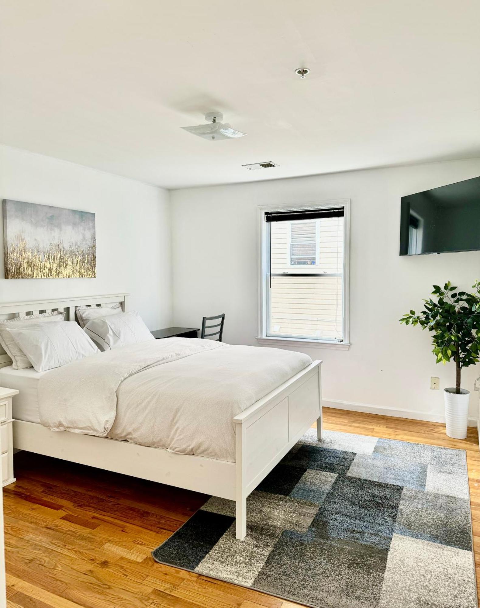 Stylish Evergreen Apartment By Newark Airport Exteriör bild