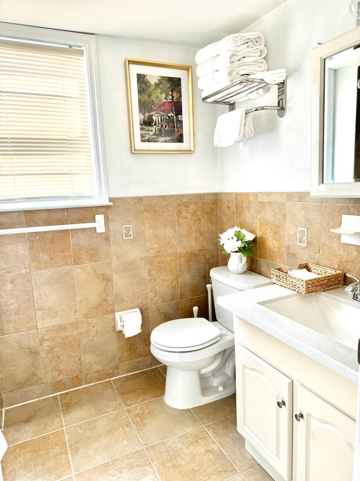 Stylish Evergreen Apartment By Newark Airport Exteriör bild