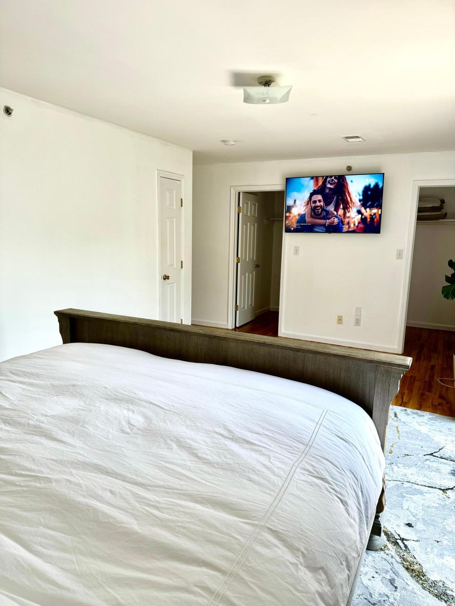 Stylish Evergreen Apartment By Newark Airport Exteriör bild